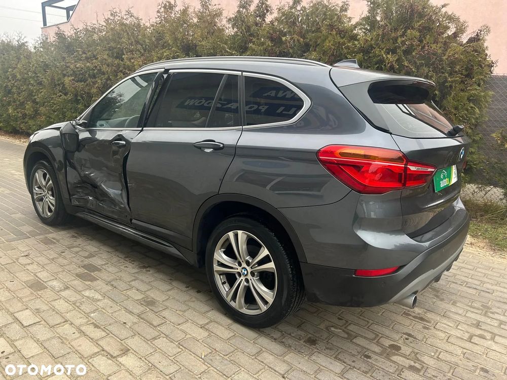 BMW X1 - 10