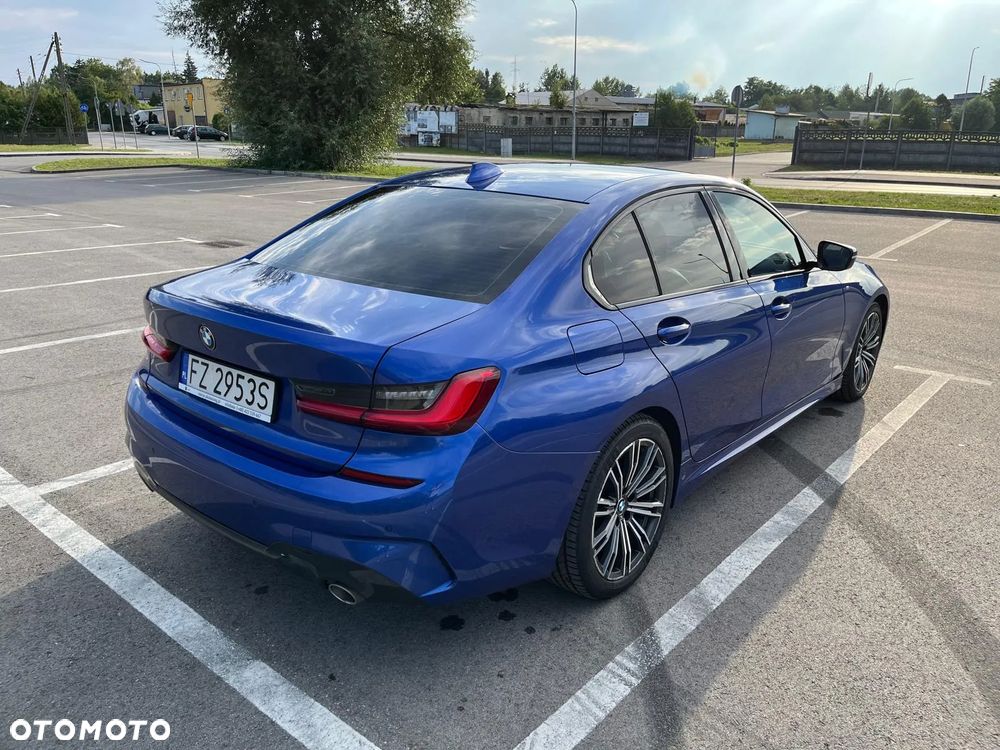 BMW Seria 3 318d M Sport - 8