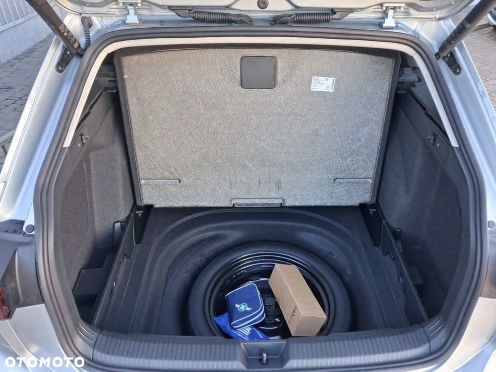 Volkswagen Golf Variant - 41