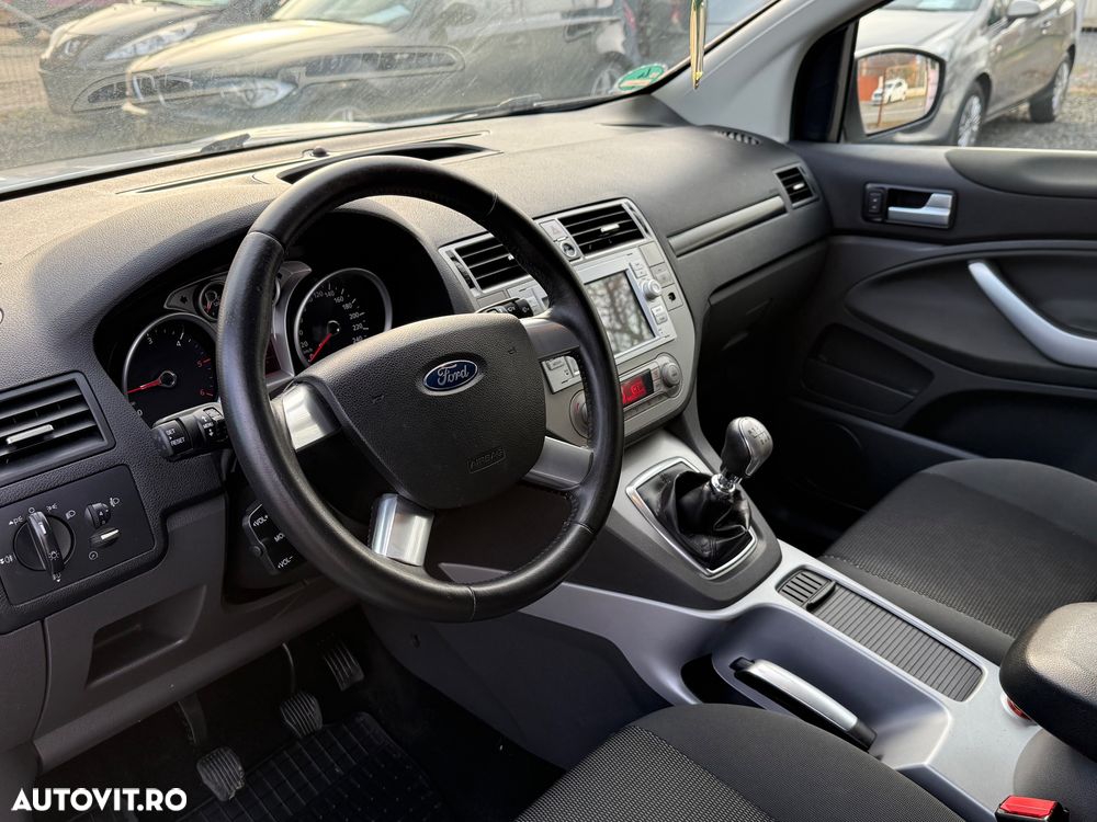 Ford Kuga 2.0 TDCi 4x4 Titanium - 9