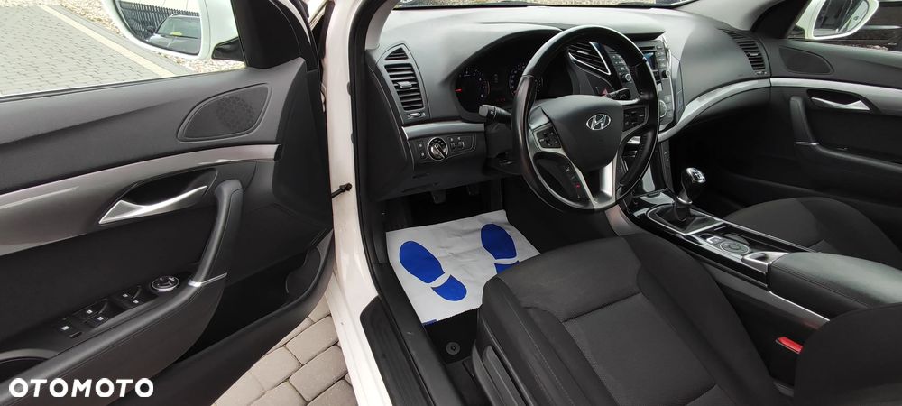 Hyundai i40 - 23
