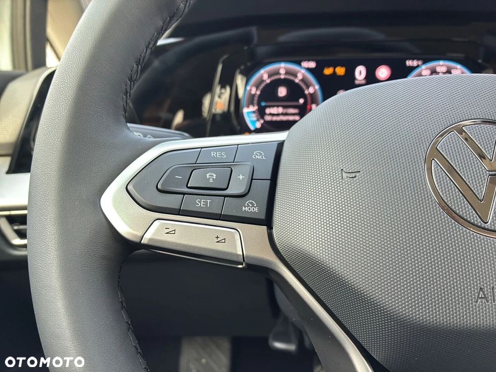Volkswagen Golf Variant - 13