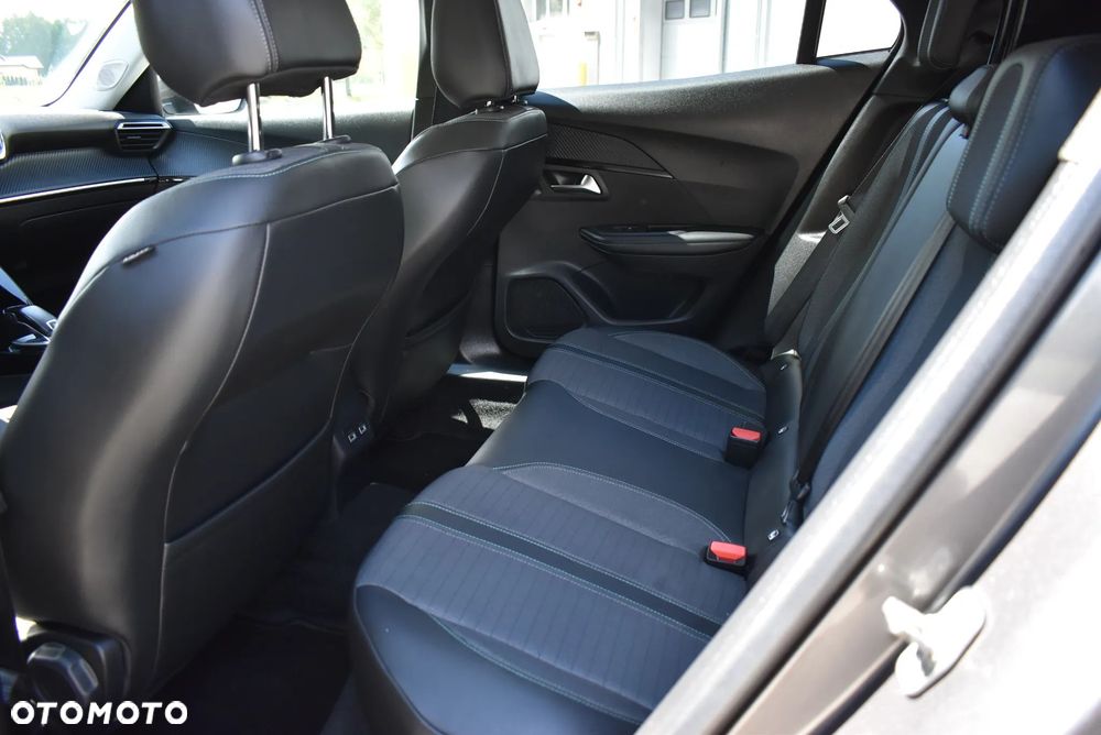 Peugeot 2008 1.5 BlueHDi Allure S&S EAT8 - 18