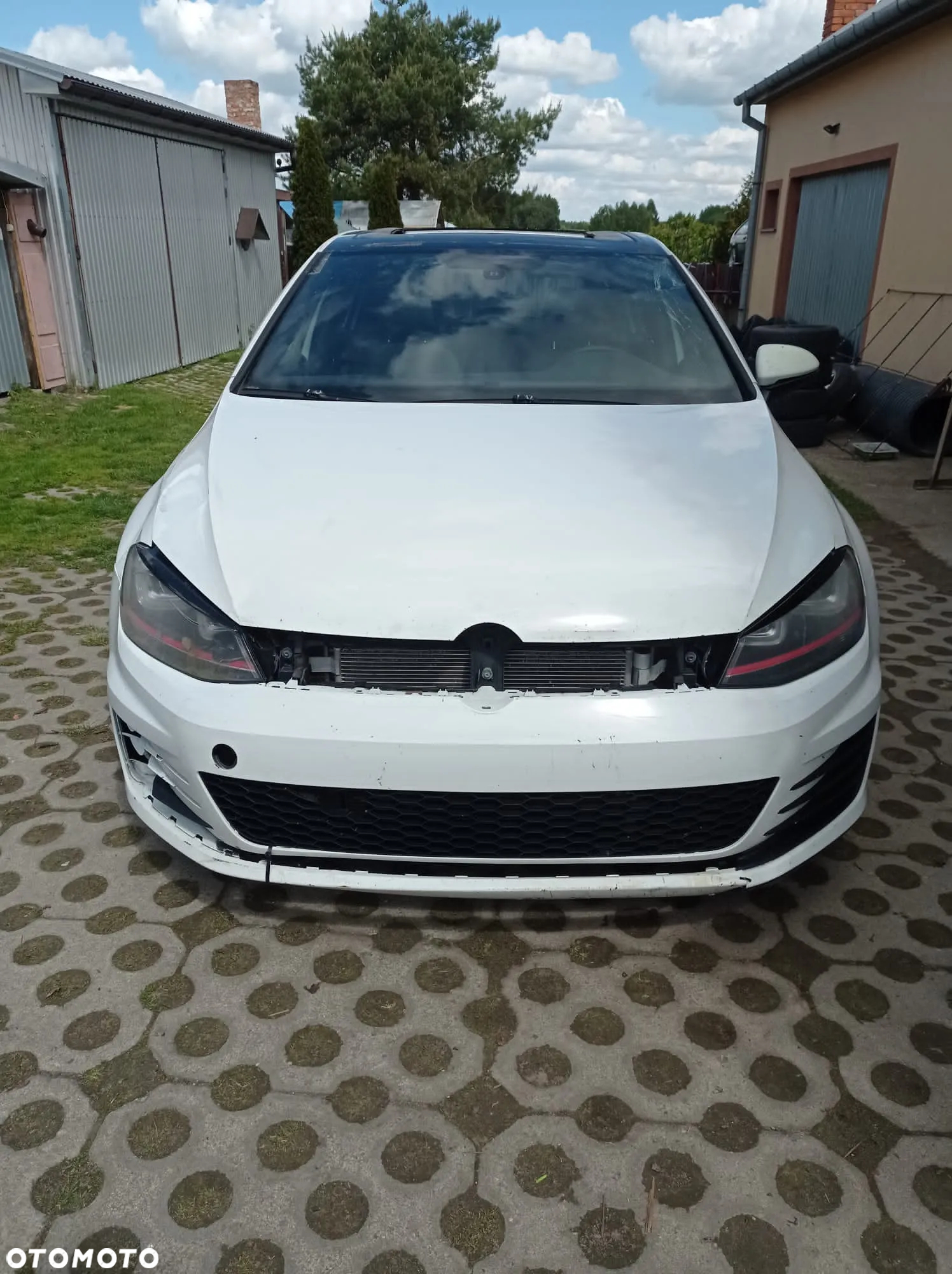 Volkswagen Golf VII 2.0 TSI BMT GTI - 2