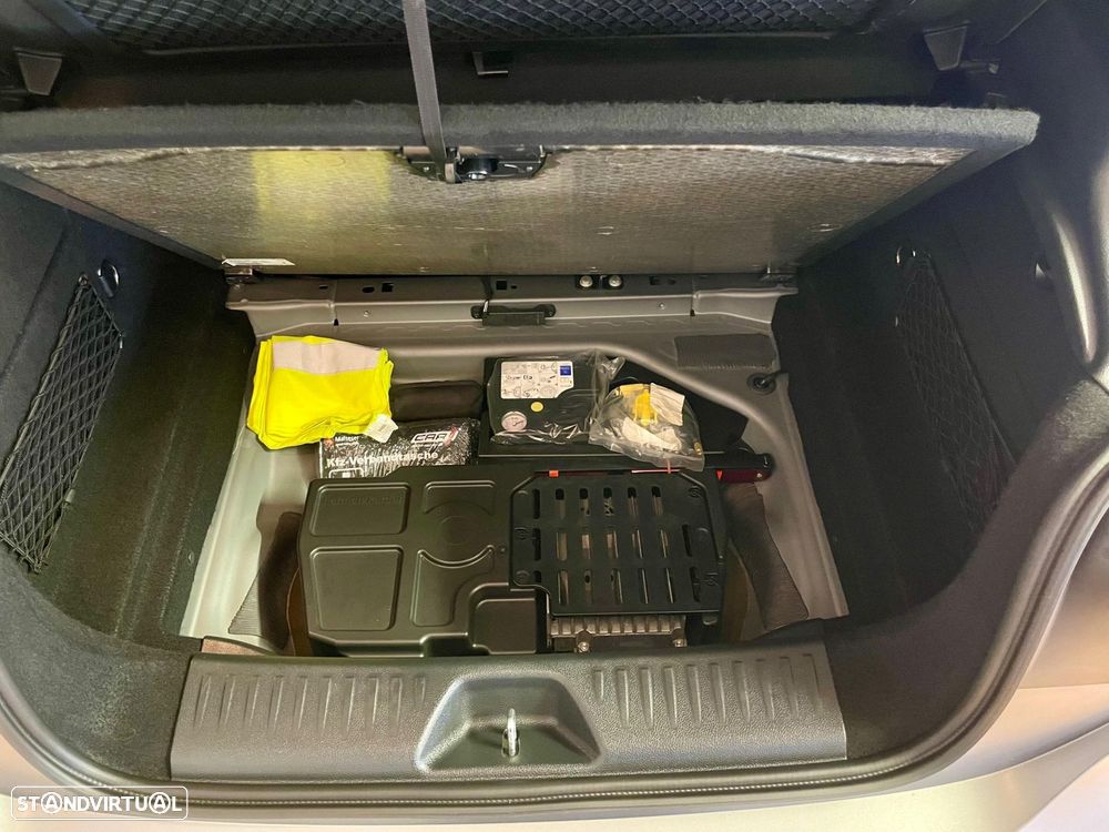 Mercedes-Benz A 45 AMG 4Matic Speedshift 7G-DCT - 37