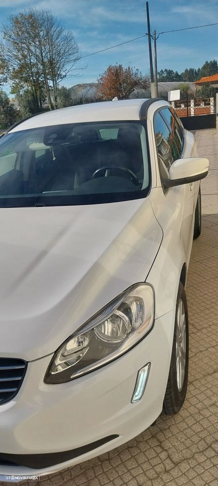 Volvo XC 60 2.0 D4 Momentum - 30