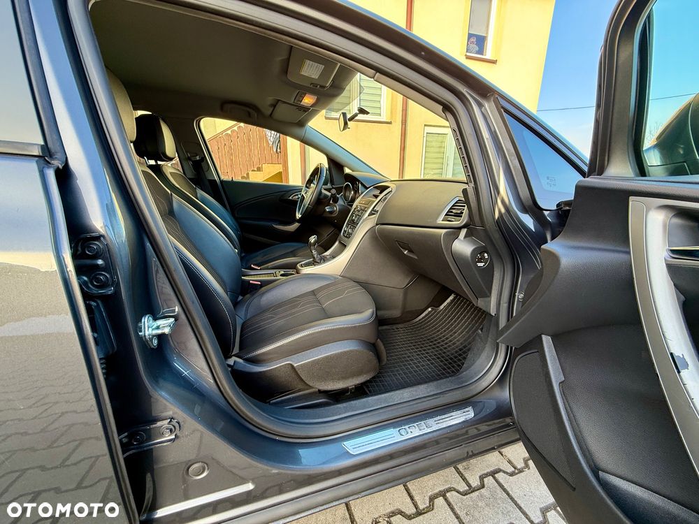 Opel Astra 1.7 CDTI Cosmo - 22