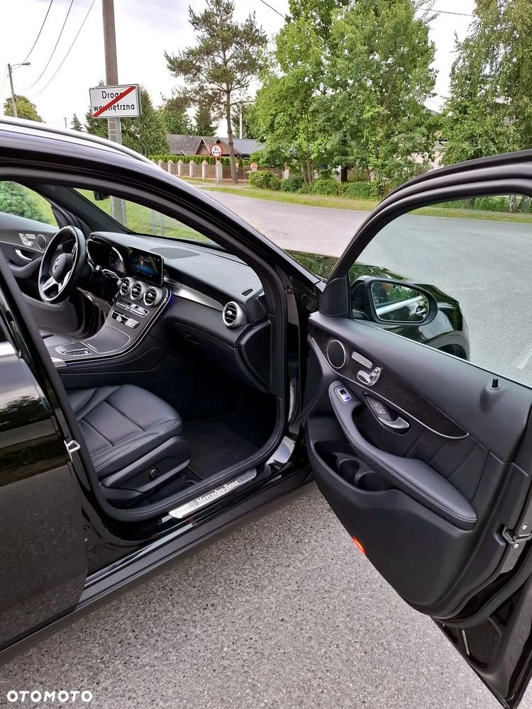 Mercedes-Benz GLC 300 4Matic 9G-TRONIC - 19