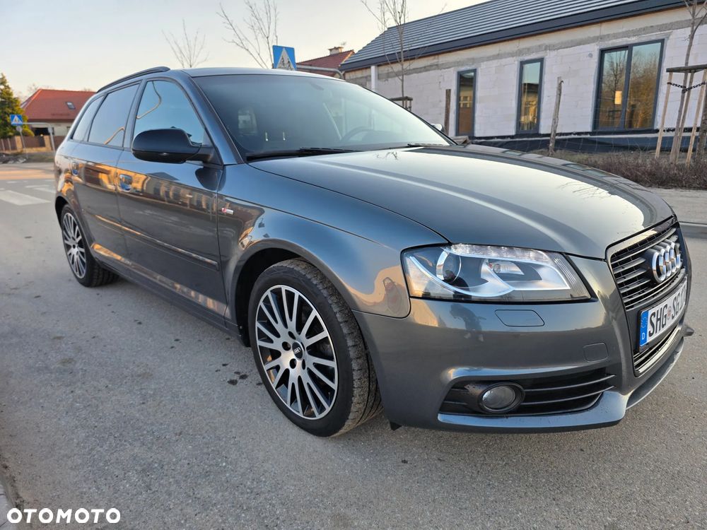 Audi A3 Sportback 2.0 TDI S line Sportpaket plus - 9