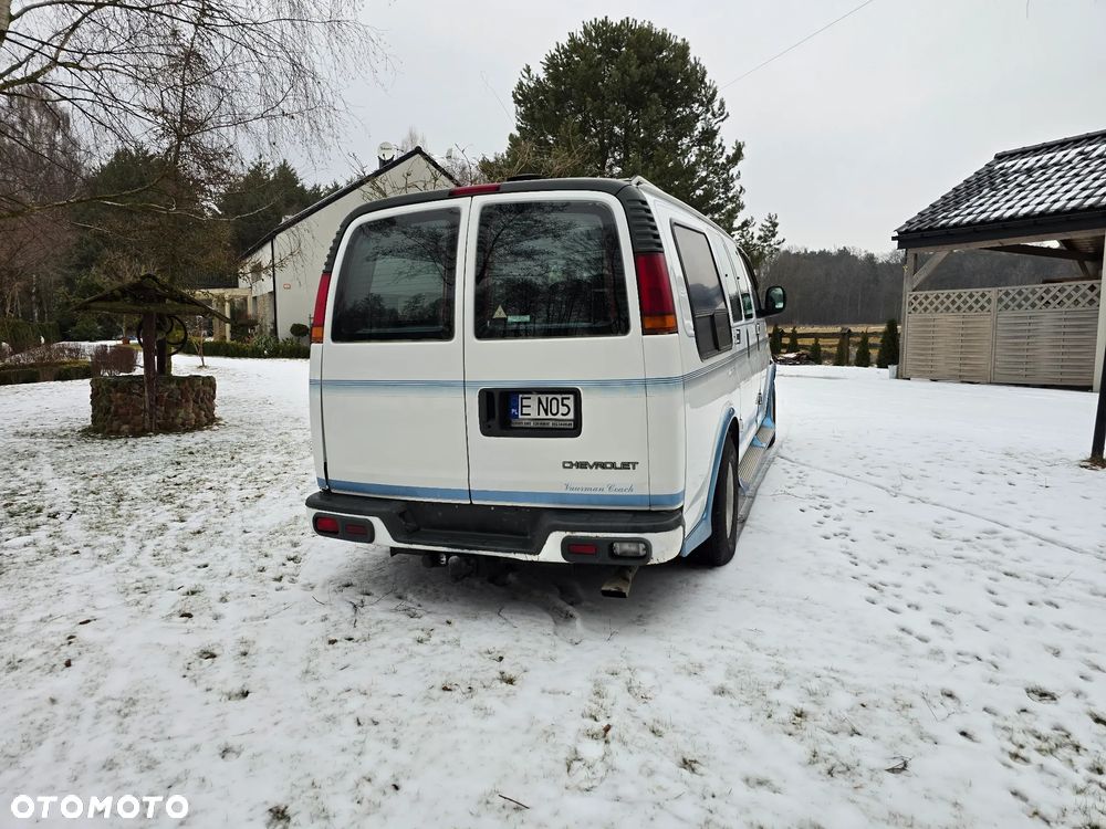 Chevrolet Chevy Van - 5