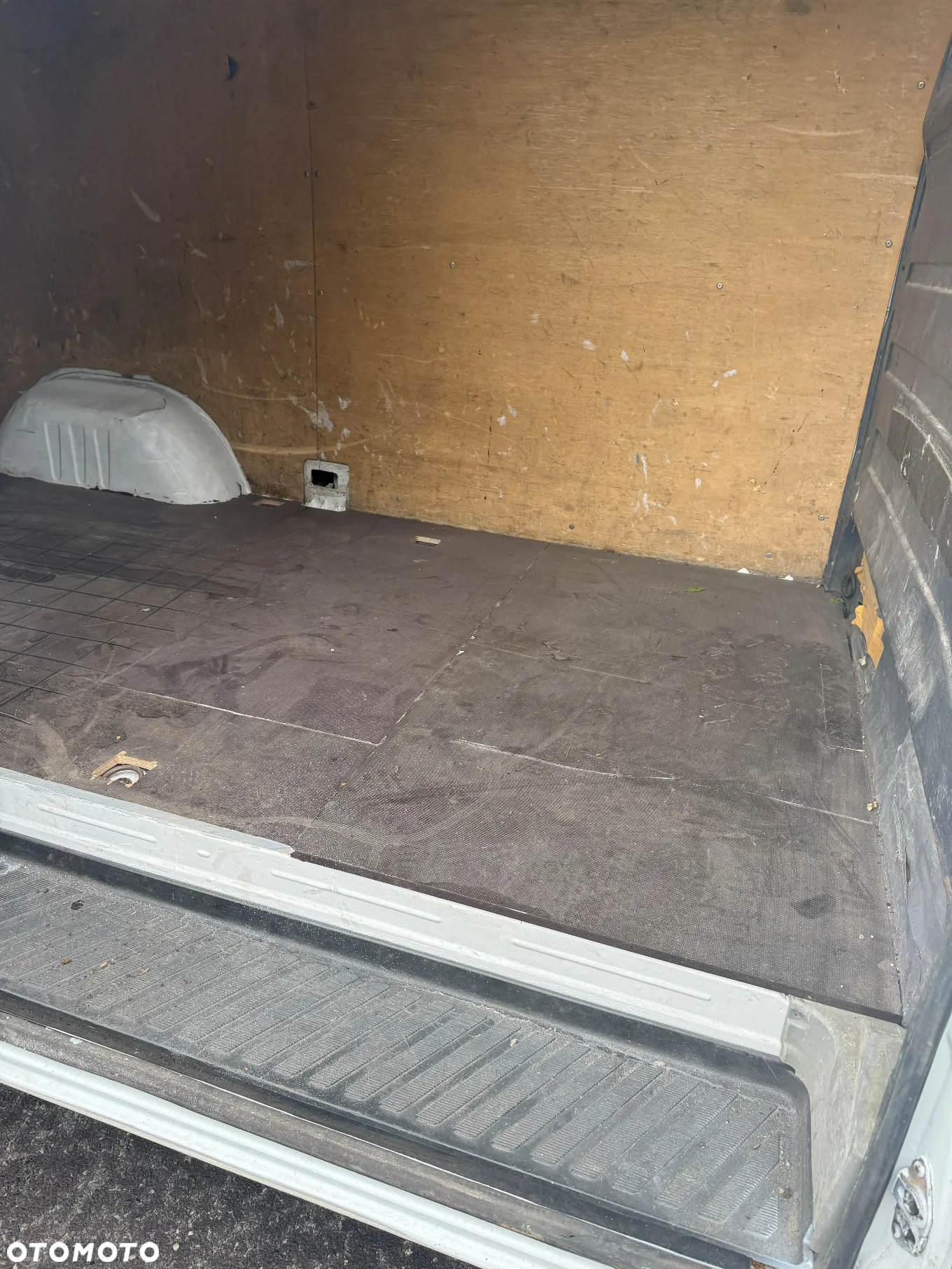 Mercedes-Benz SPRINTER 310 - 11