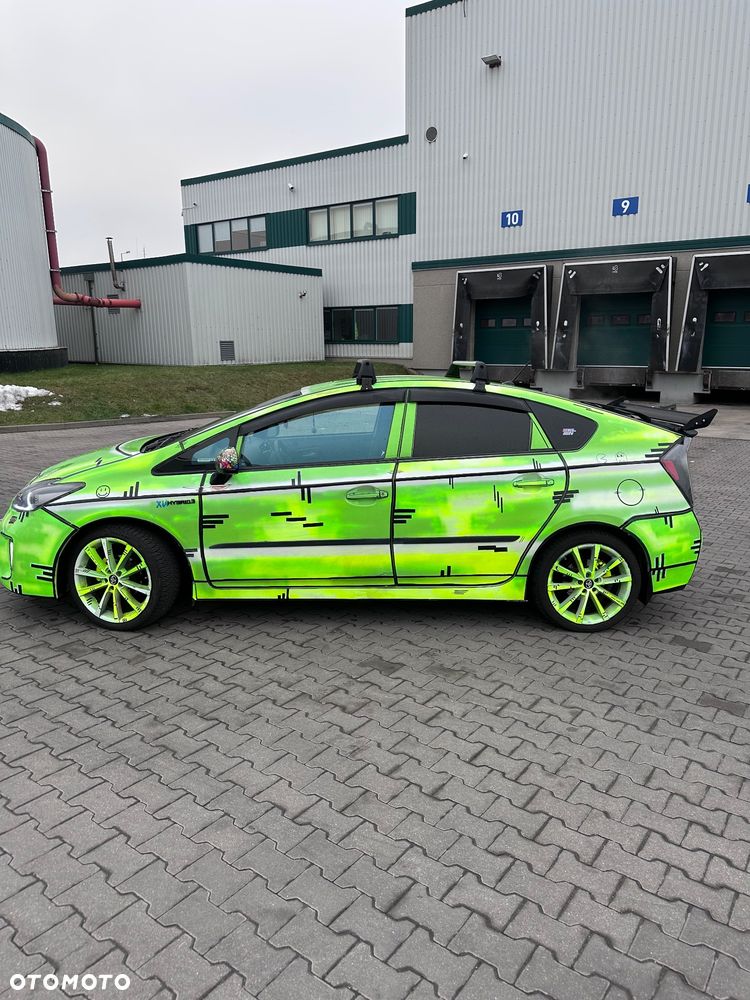 Toyota Prius - 5