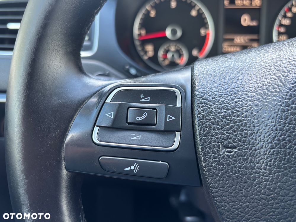 Volkswagen Jetta 1.6 TDI DPF Highline - 25