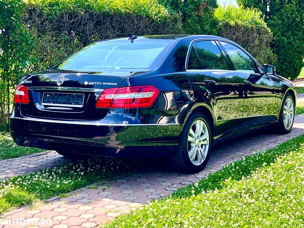 Mercedes-Benz E 300 BlueTEC HYBRID 7G-TRONIC Elegance - 3
