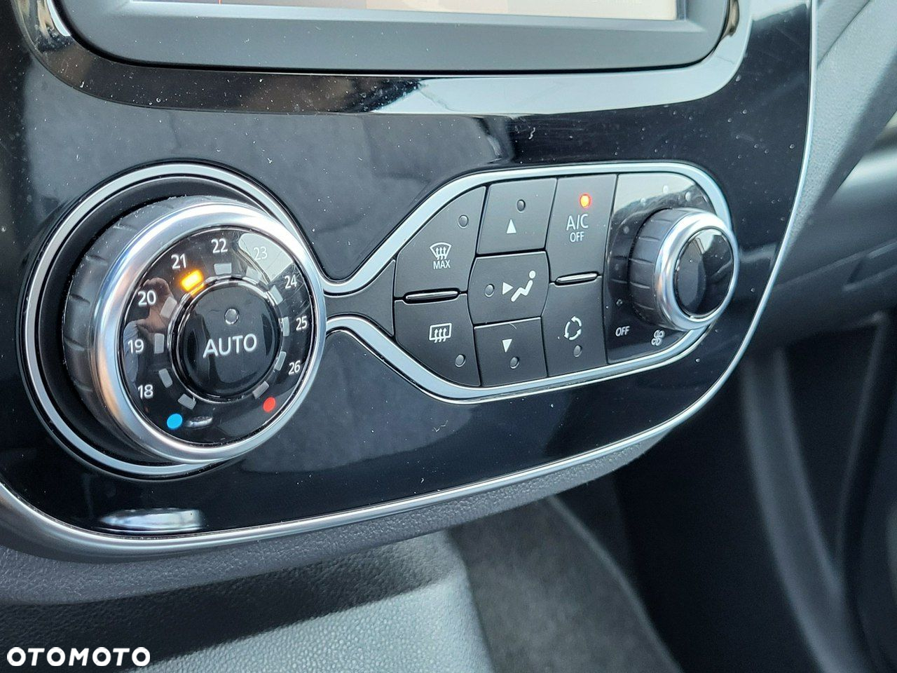 Renault Captur - 29