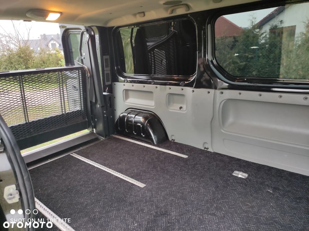 Renault trafic - 13