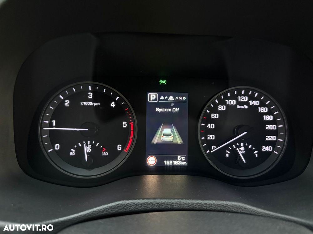 Hyundai Tucson 2.0 CRDI 4WD Automatik Premium - 23