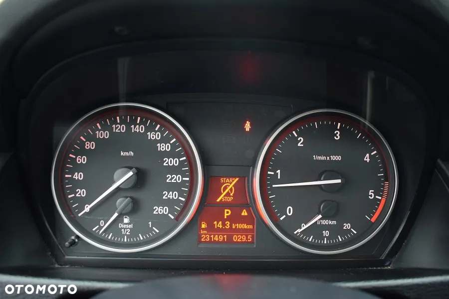 BMW X1 xDrive18d xLine - 13
