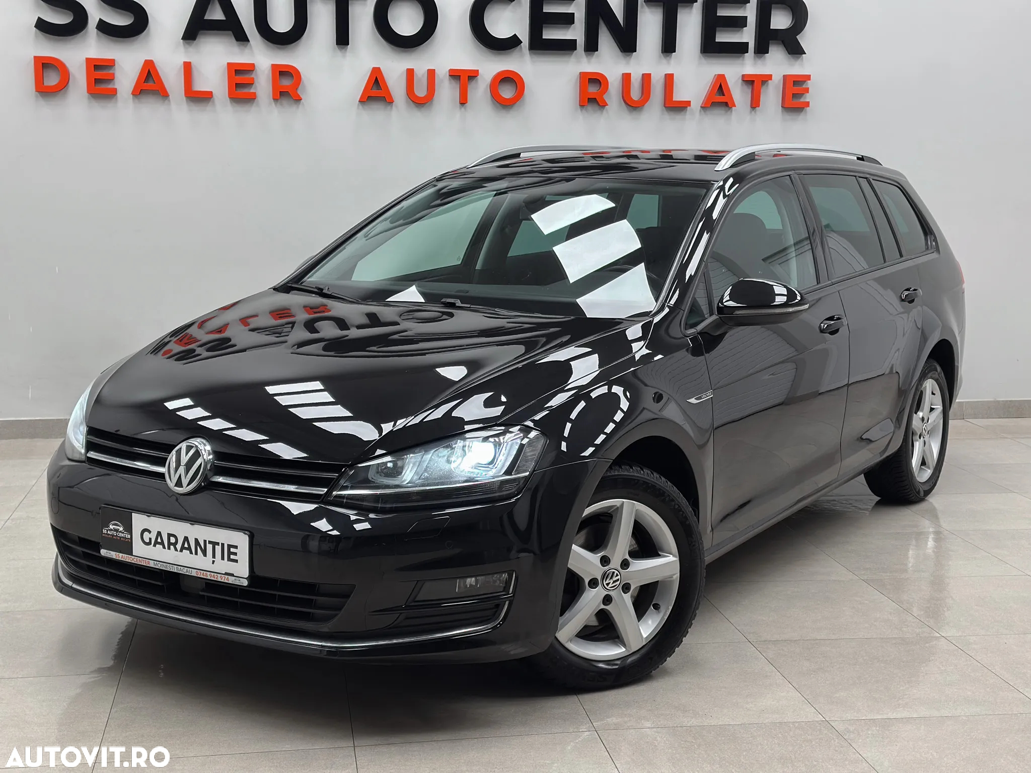 Volkswagen Golf 1.6 TDI BlueMotion Technology Lounge - 14
