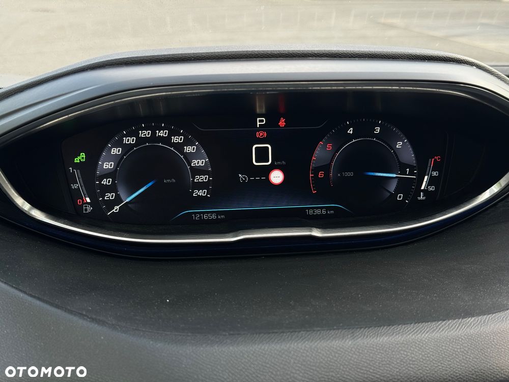 Peugeot 5008 1.5 BlueHDi Allure S&S EAT8 - 14
