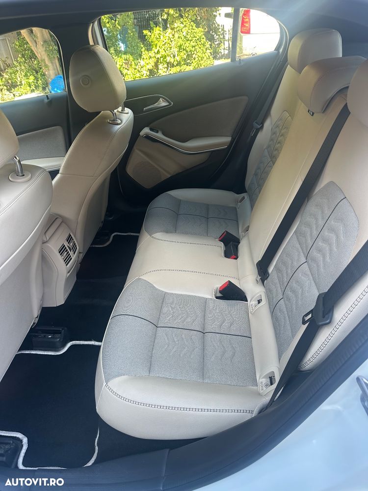 Mercedes-Benz GLA - 18