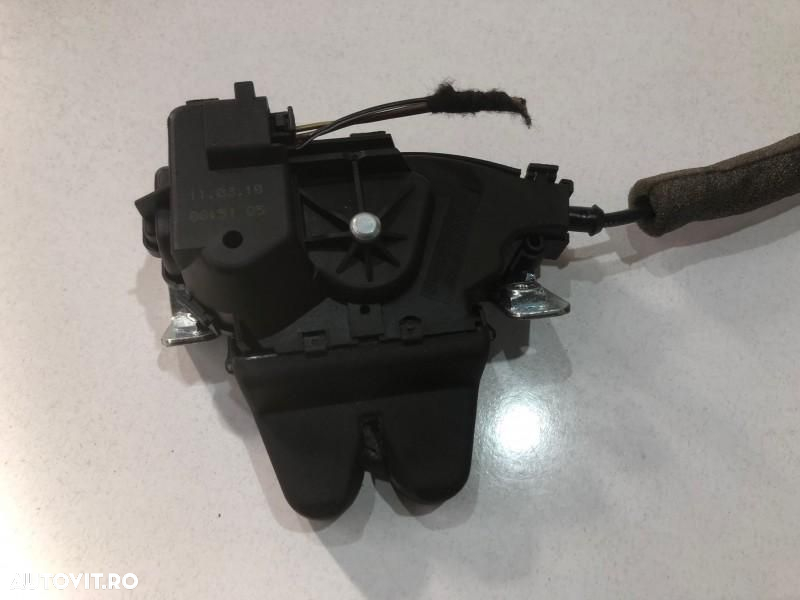 Broasca capota spate a2047500185 Mercedes-Benz E-Class W212 [2009 - 2 - 4