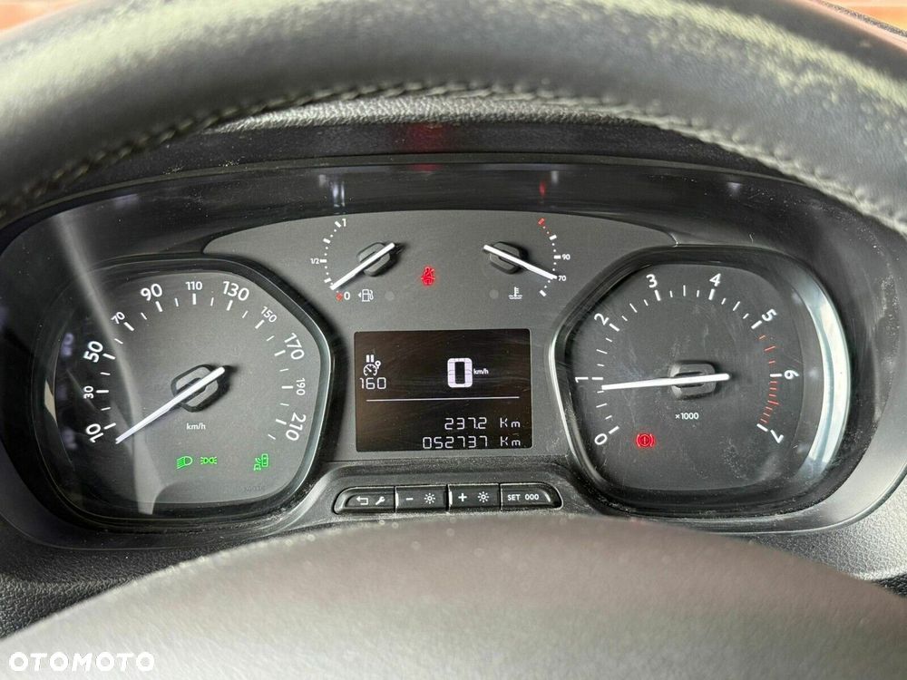 Opel Vivaro nr 469 2.0 145KM Extra Long - 13