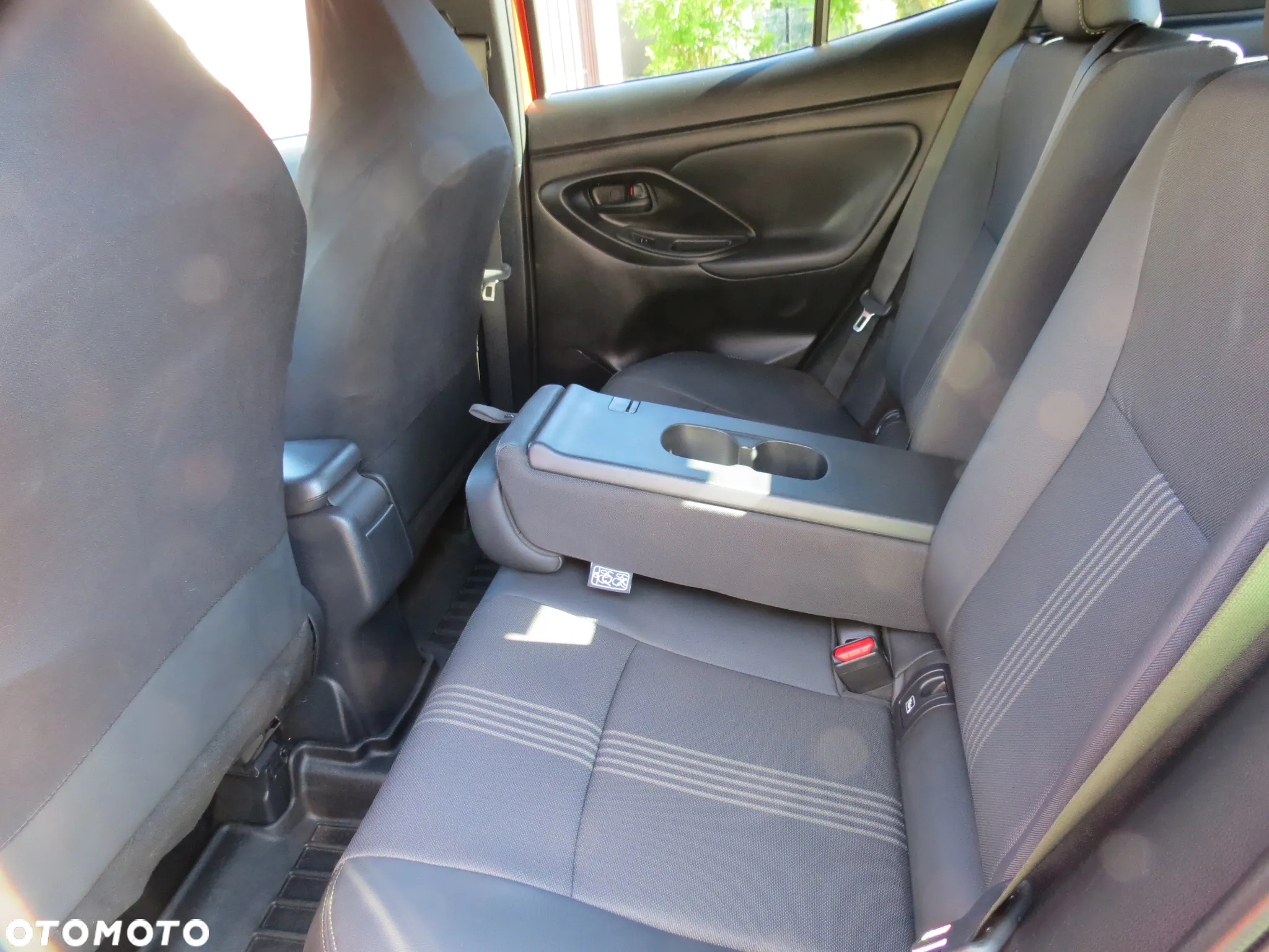 Toyota Yaris Cross Hybrid 1.5 Adventure - 24