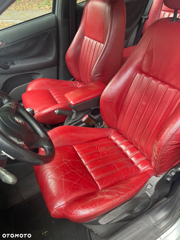 Alfa Romeo 147 1.9 JTD Distinctive - 13