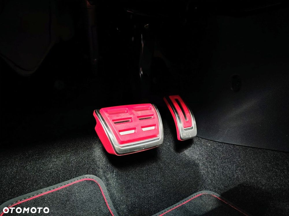 Volkswagen Golf - 21