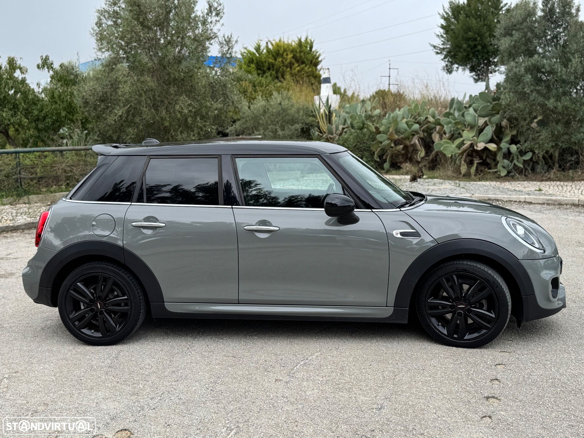 MINI 5 Portas Cooper D - 1