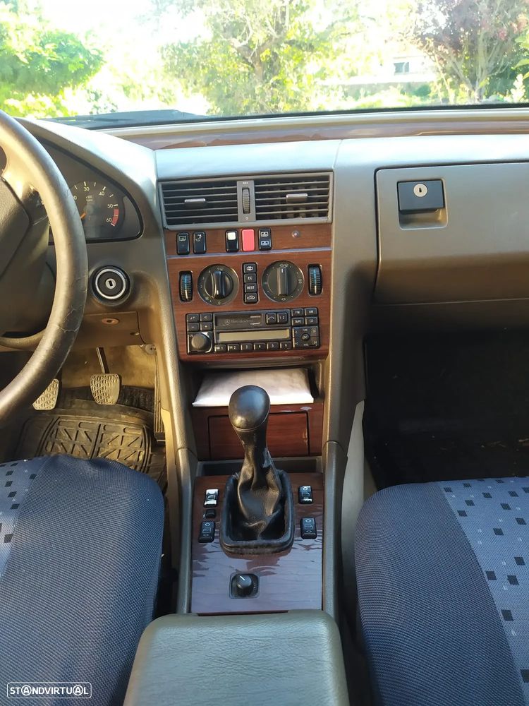 Mercedes-Benz C 220 D Elegance - 9