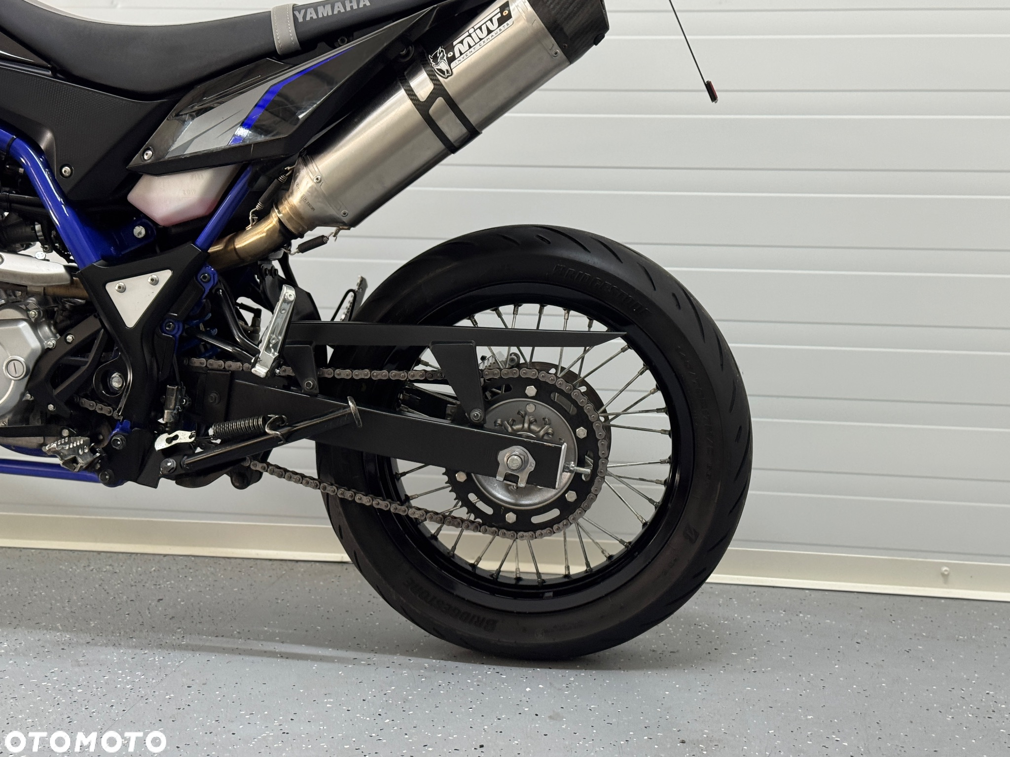 Yamaha WR - 12