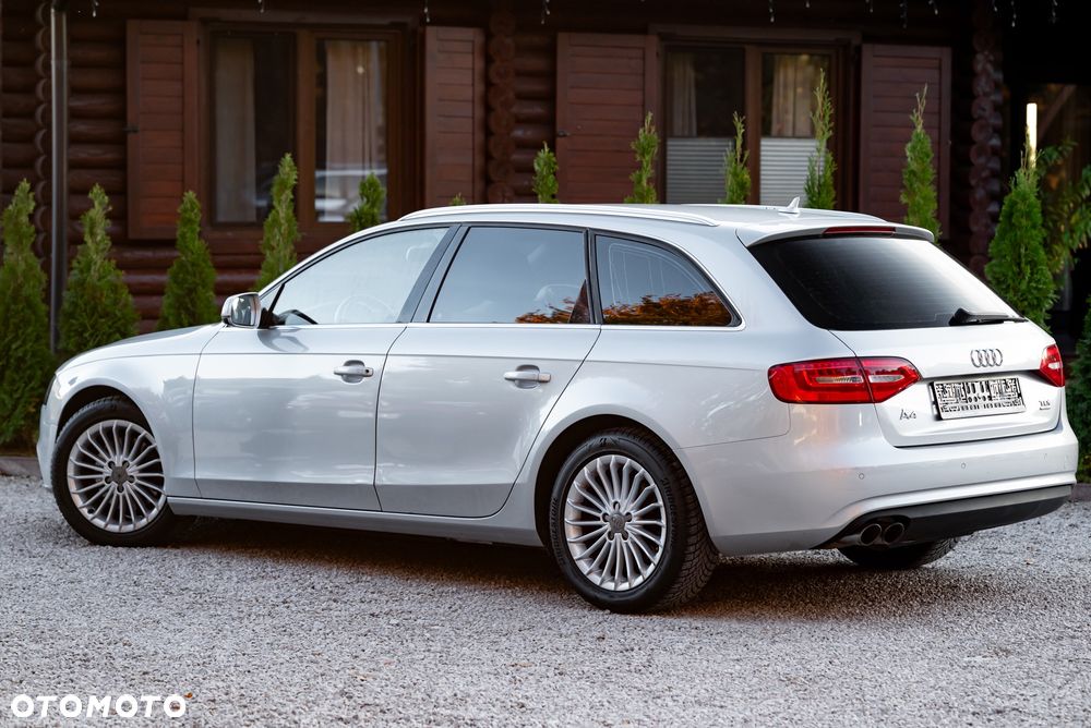 Audi A4 Avant 2.0 TDI Quattro - 10