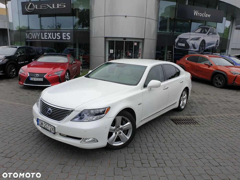 Lexus LS 600h Elegance - 30