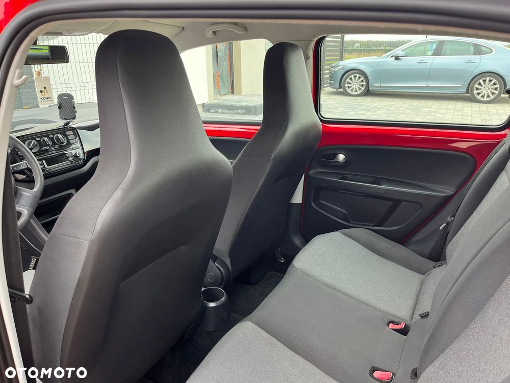 Volkswagen up! - 10