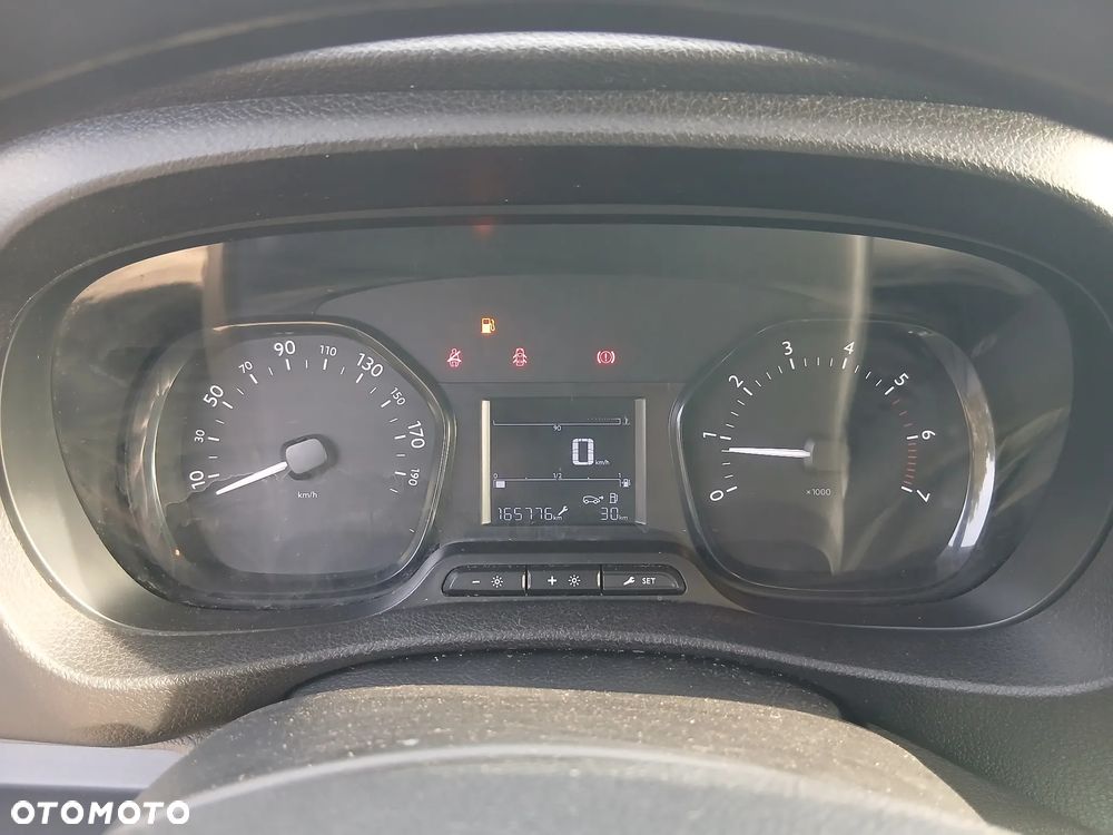 Peugeot Expert - 18