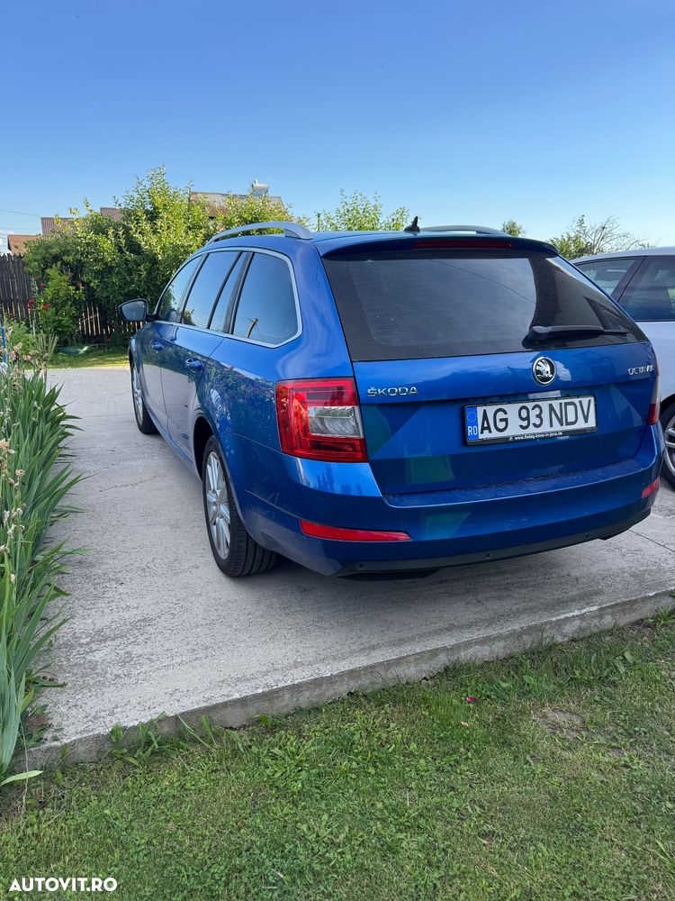 Skoda Octavia 1.6 TDI STYLE DSG - 3