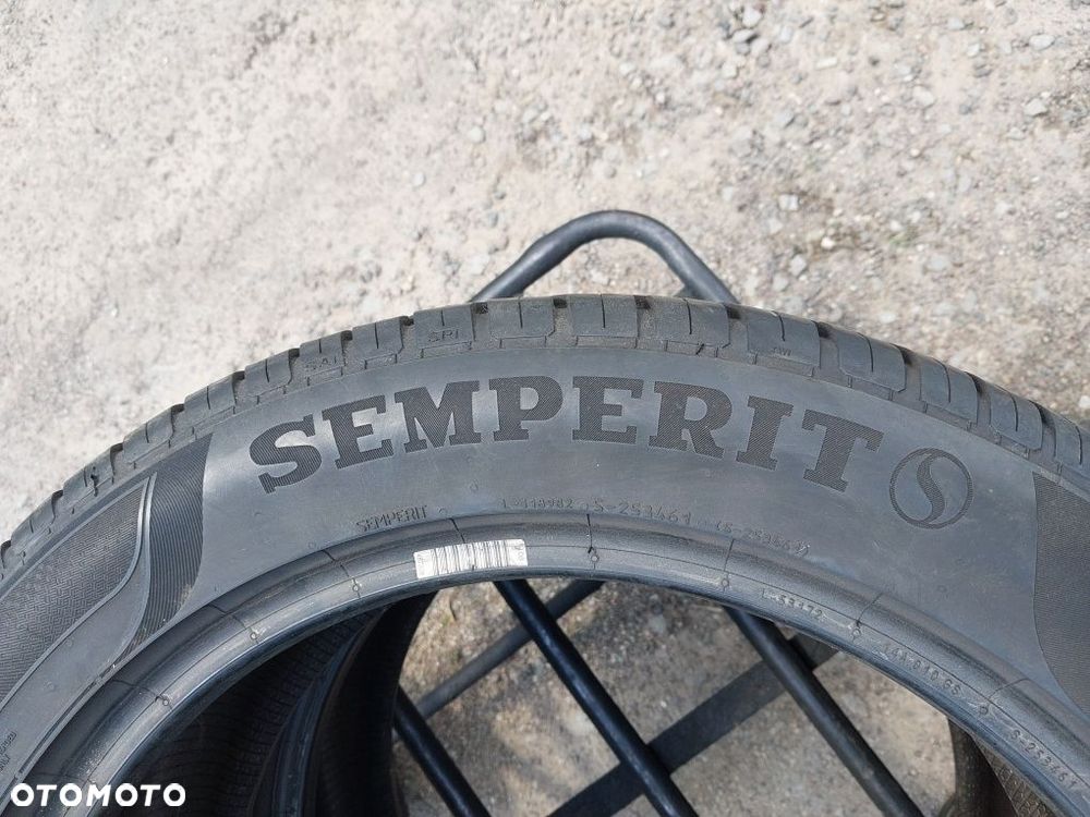 Opony letnie 225.50.17 Semperit - 4