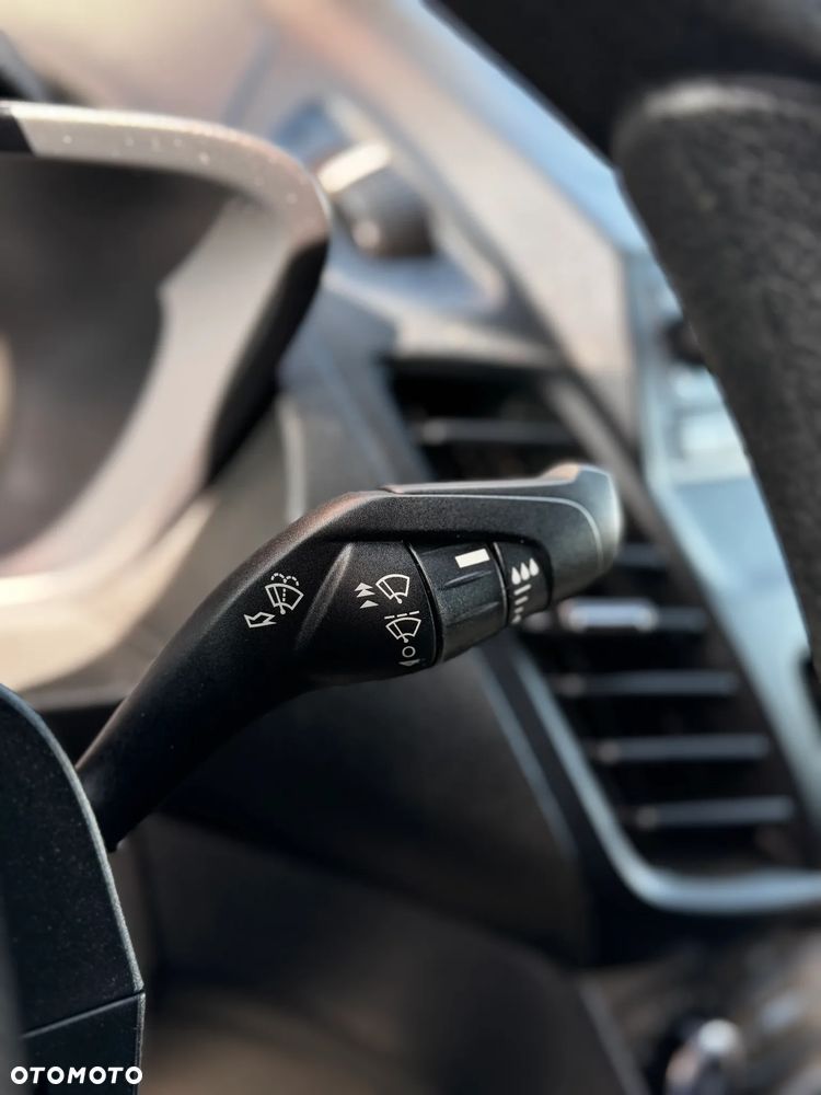 Ford Connect - 31