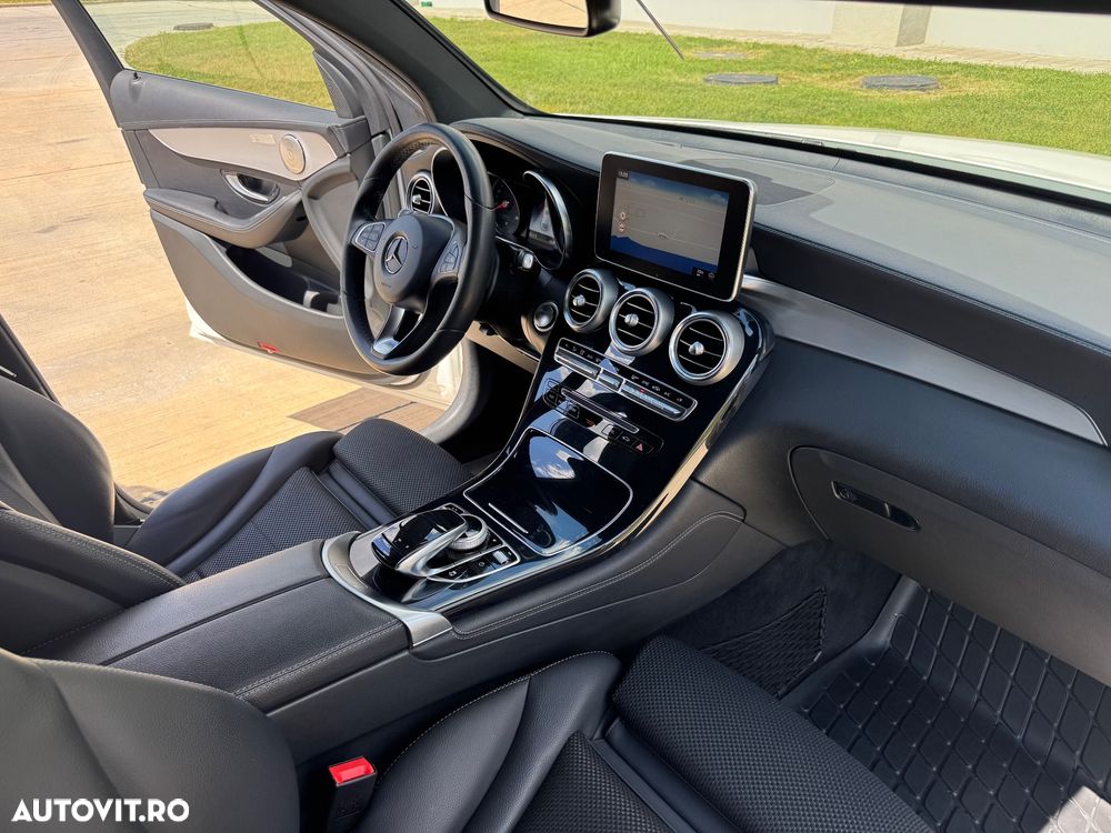 Mercedes-Benz GLC - 23