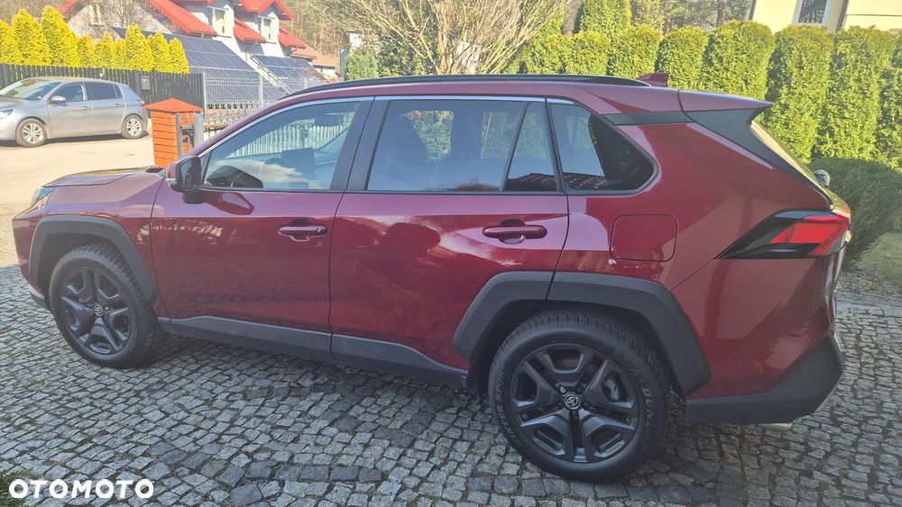 Toyota RAV4 - 8