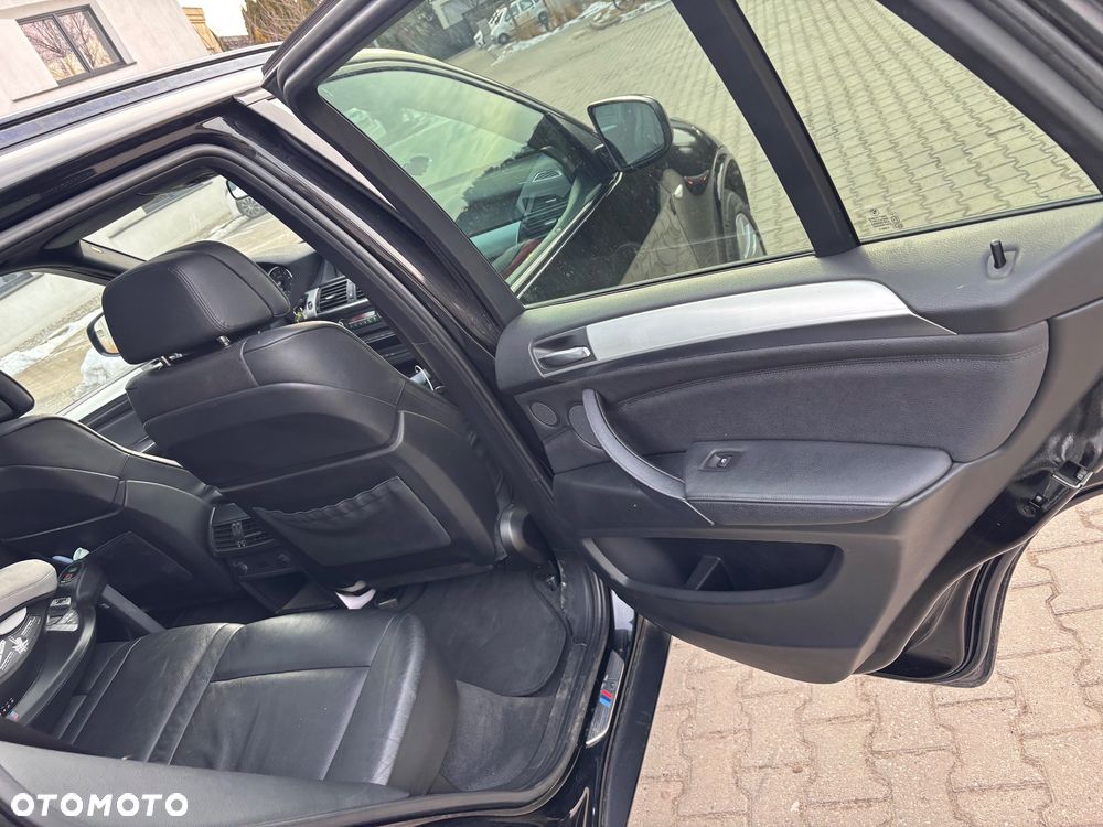 BMW X5 xDrive50i - 11