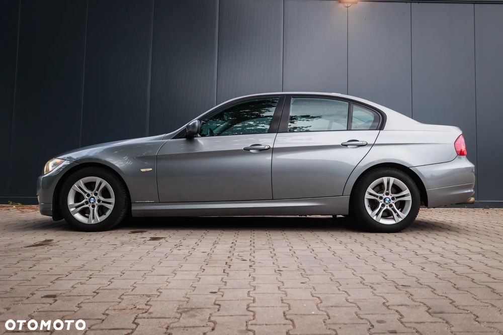 BMW Seria 3 320d DPF - 3