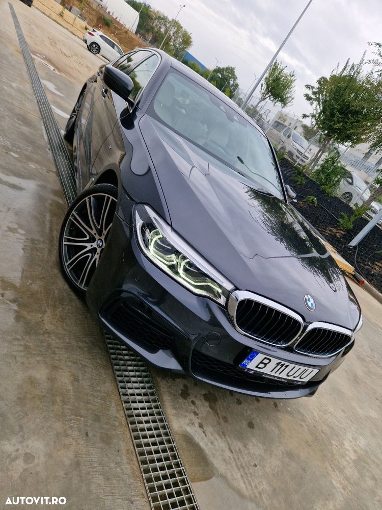 BMW Seria 5 540i xDrive AT - 12