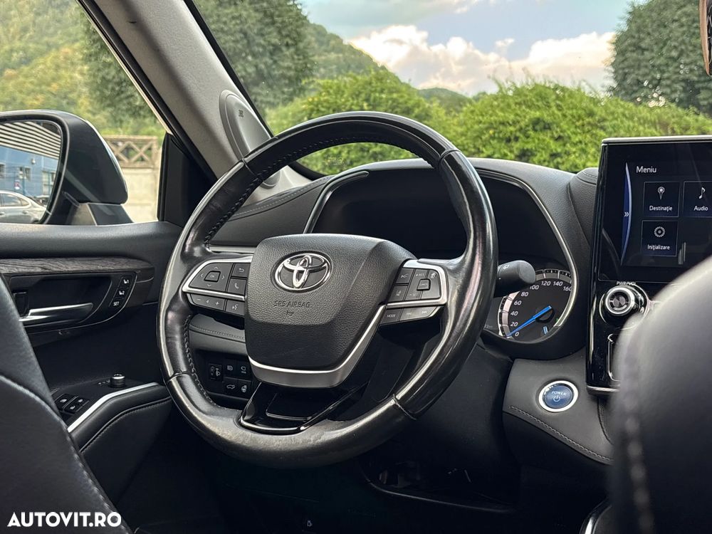 Toyota Highlander 2.5 L Dynamic Force 248CP Luxury Metallic - 14