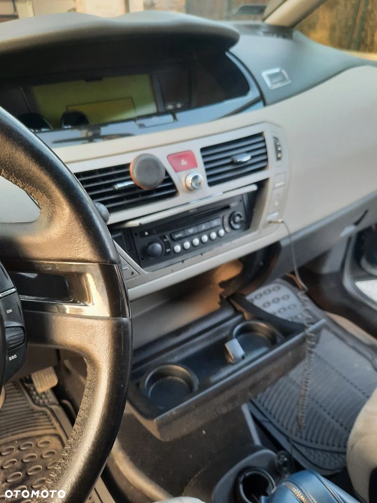 Citroën C4 Grand Picasso 2.0 16V EGS6 Exclusive - 21