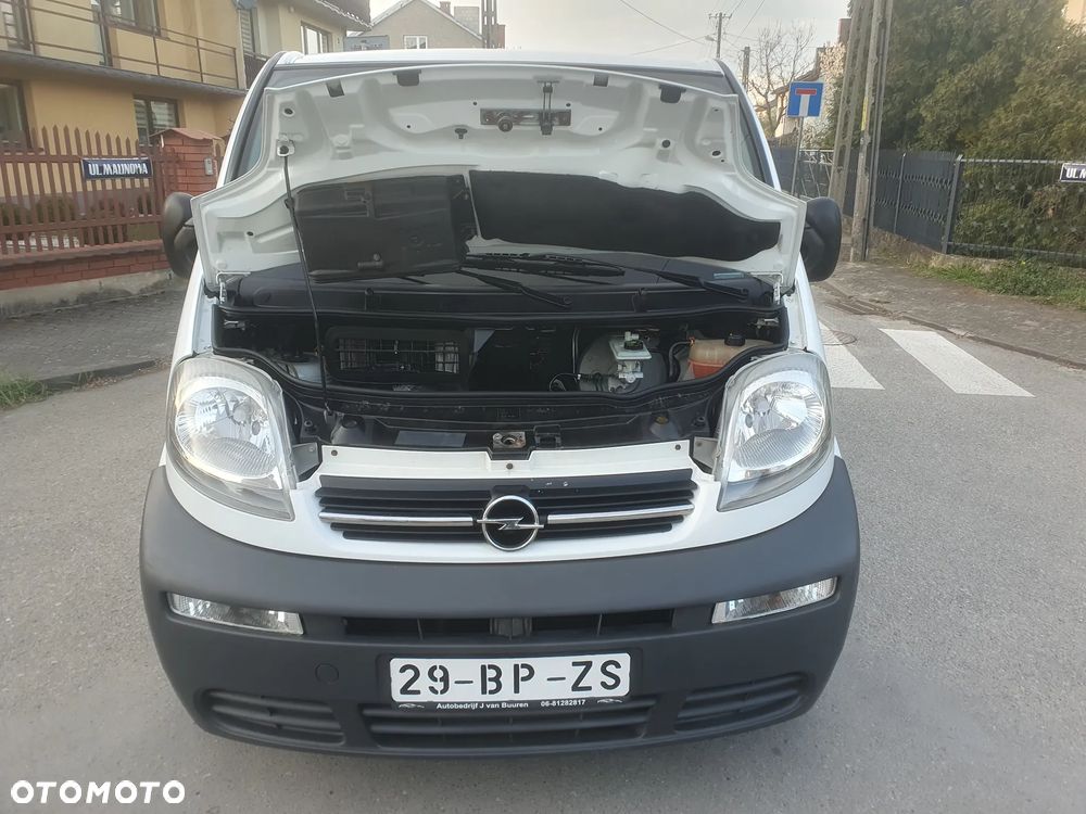 Opel Vivaro - 25
