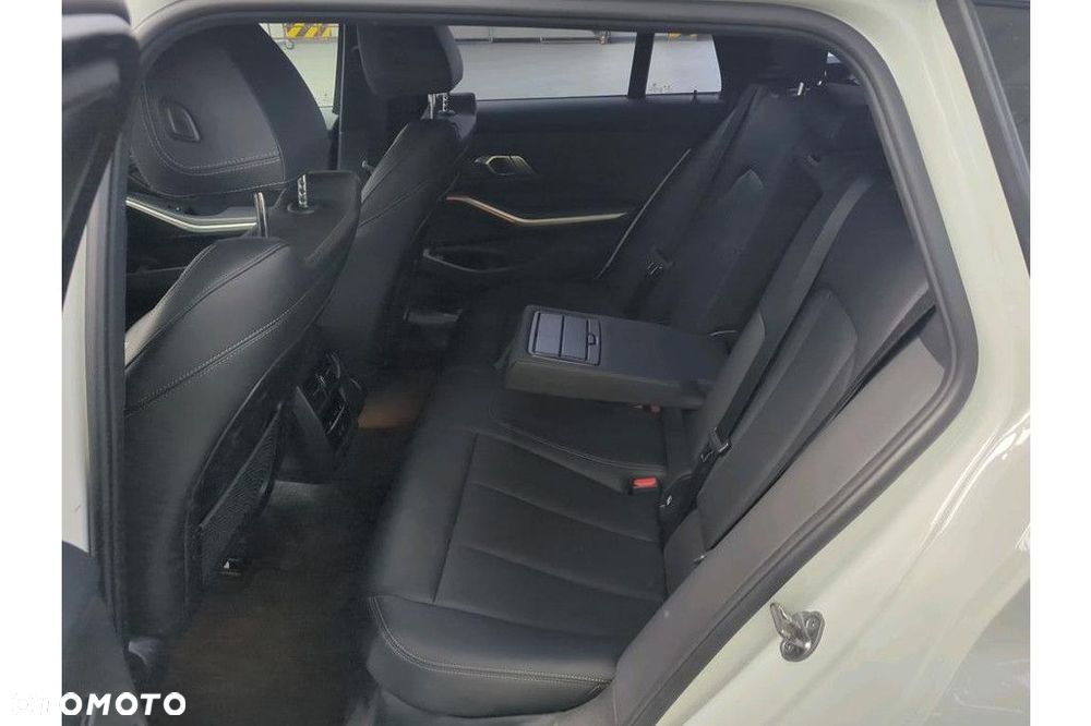 BMW Seria 3 - 7