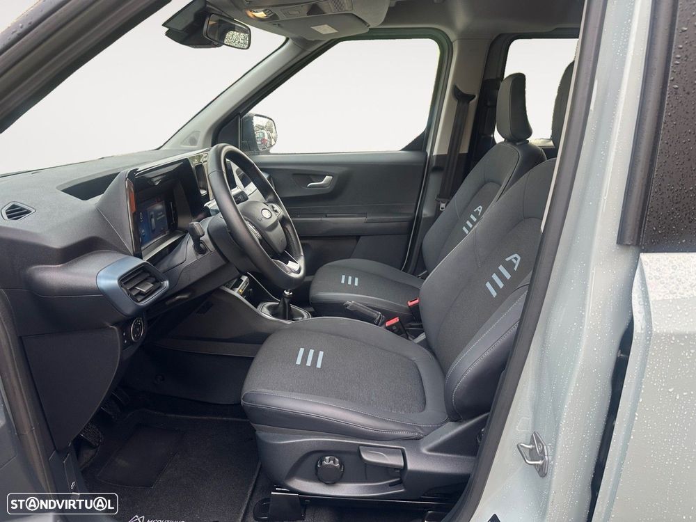 Ford Tourneo Courier 1.0 EcoBoost Titanium DCT - 9